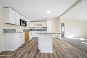 4688 E Leonesio Dr, Sun Valley, NV 89433 - Photo 7