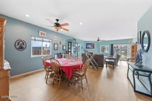 689 Canary Cir, Fernley, NV 89408 - Photo 9