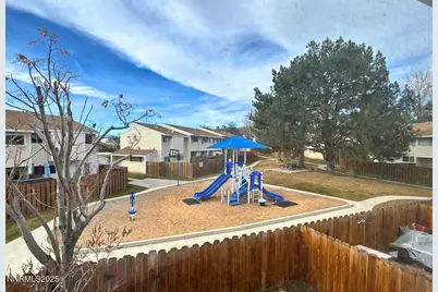 3545 Willow Hills Circle, Reno, NV 89512 - Photo 5