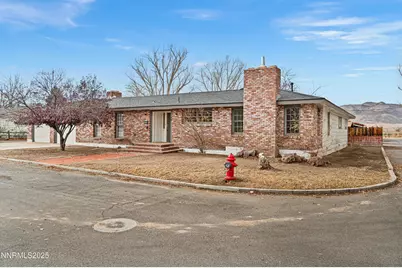 29 N Whitacre Street, Yerington, NV 89447 - Photo 3