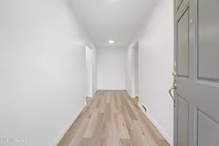 29 N Whitacre St, Yerington, NV 89447 - Photo 7