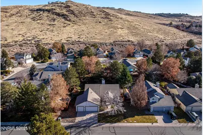 5466 Santa Rosa Avenue, Sparks, NV 89436 - Photo 5