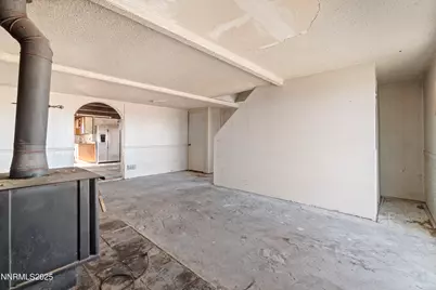 8800 E Badger Circle, Silver Springs, NV 89429 - Photo 13