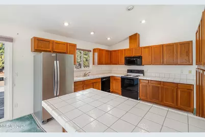 391 Taryn Drive, Spanish Springs, NV 89436 - Photo 9