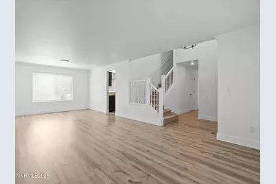 8040 Monterey Shores Drive, Reno, NV 89506 - Photo 7