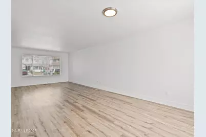 8040 Monterey Shores Drive, Reno, NV 89506 - Photo 9