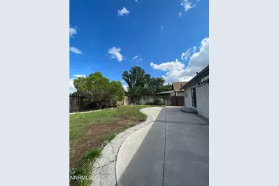 8121 Big River Drive, Reno, NV 89506 - Photo 17