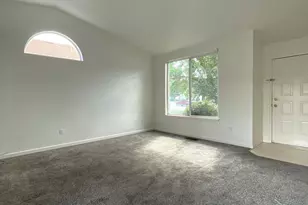 8121 Big River Dr, Reno, NV 89506 - Photo 5