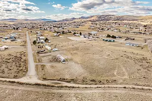 305 Kimble Dr, Spring Creek, NV 89815 - Photo 13