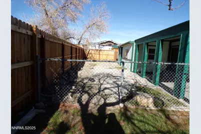305 Parkland Way, Fernley, NV 89408 - Photo 27