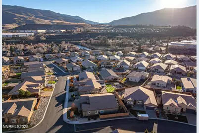 425 Chelmsford Drive, Reno, NV 89439 - Photo 35