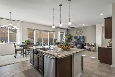 425 Chelmsford Drive, Reno, NV 89523 - Photo 13