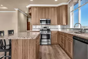 6275 Chimney Rd, Sun Valley, NV 89433 - Photo 9