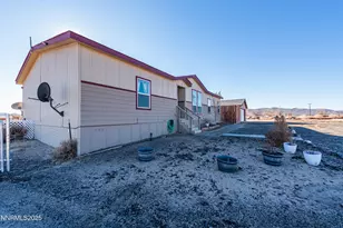 2595 E 4th St, Silver Springs, NV 89429 - Photo 3