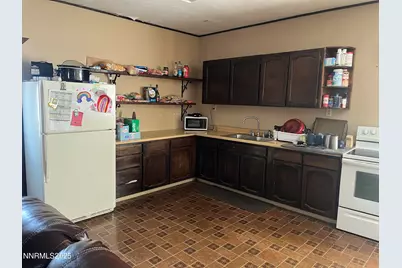 360 E 2nd Street, Battle Mountain, NV 89820 - Photo 11