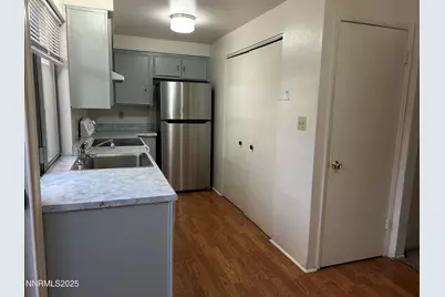 828 Woodglen Drive #APT 2, Sparks, NV 89434 - Photo 7