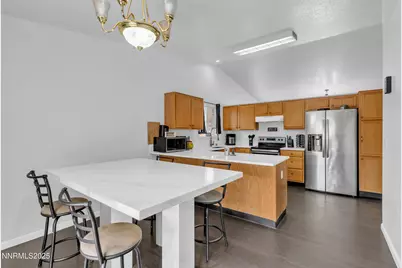 7008 Mozart Court, Sun Valley, NV 89433 - Photo 15