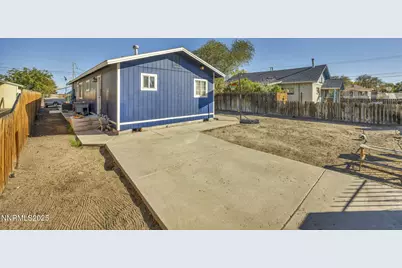 687 Douglas Street, Fallon, NV 89406 - Photo 3