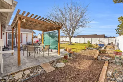 1370 White Bluffs Circle, Fernley, NV 89408 - Photo 27