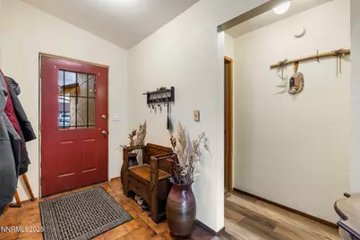 87 Gurr Court, Sparks, NV 89431 - Photo 9