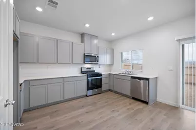 7701 Wandering Way, Reno, NV 89506 - Photo 9