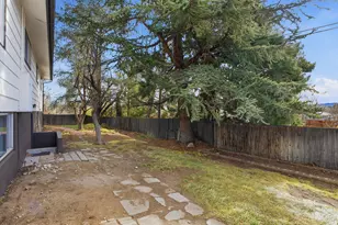 960 W 12th St, Reno, NV 89503 - Photo 43