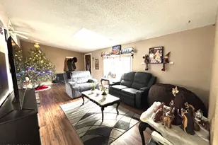 111 Congress Ave, Battle Mountain, NV 89820 - Photo 3