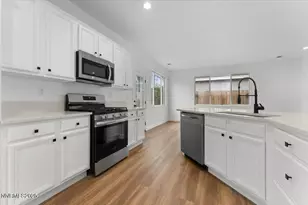 10482 Summershade Ln, Reno, NV 89521 - Photo 9