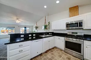 3175 Snowberry St, Silver Springs, NV 89429 - Photo 29