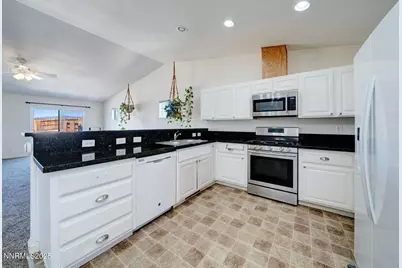 3175 Snowberry Street, Silver Springs, NV 89429 - Photo 19