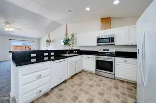 3175 Snowberry St, Silver Springs, NV 89429 - Photo 19