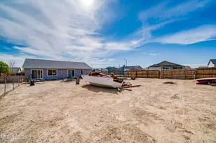 3175 Snowberry St, Silver Springs, NV 89429 - Photo 39