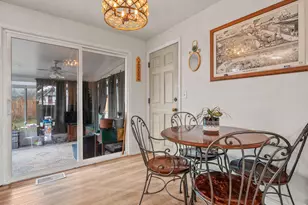 5700 Dolores Dr, Sparks, NV 89436 - Photo 9