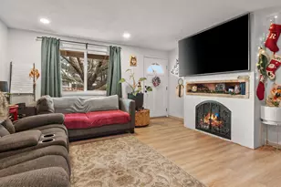 5700 Dolores Dr, Sparks, NV 89436 - Photo 7