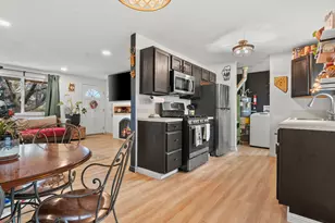 5700 Dolores Dr, Sparks, NV 89436 - Photo 11