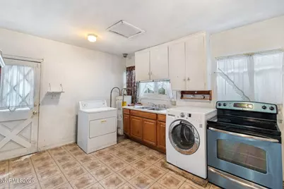 1016 Prater Way, Sparks, NV 89431 - Photo 11