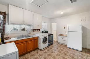 1016 Prater Wy, Sparks, NV 89431 - Photo 9