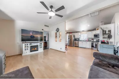 63 Jasper Lane, Dayton, NV 89403 - Photo 5
