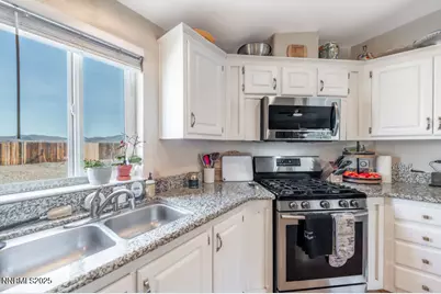 63 Jasper Lane, Dayton, NV 89403 - Photo 9