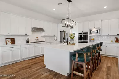 3011 Silverberry Lane, Reno, NV 89521 - Photo 5