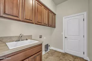 1313 Cedar Creek Cir, Gardnerville, NV 89460 - Photo 27