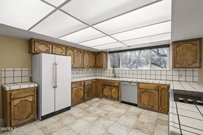 8355 Lakeside Drive, Reno, NV 89511 - Photo 19