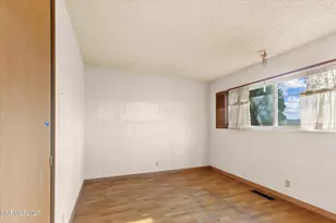 650 Lenwood Dr, Sparks, NV 89431 - Photo 15