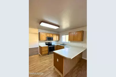 6345 Potomac Court, Sun Valley, NV 89433 - Photo 5