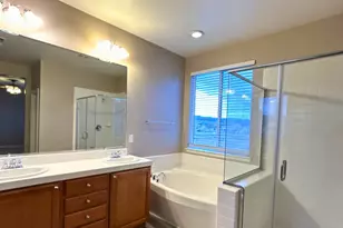 10691 Fire Poppy Cir, Reno, NV 89521 - Photo 11