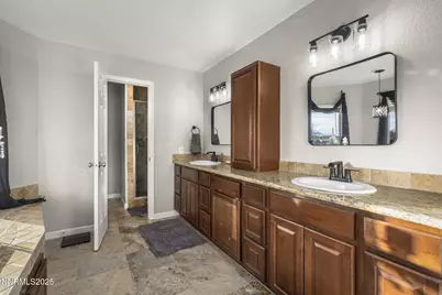 9040 Spanish Trail Drive, Spanish Springs, NV 89441 - Photo 15