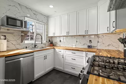 1920 Bonneville Avenue, Reno, NV 89503 - Photo 9