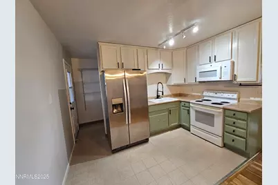 3265 Downey Avenue, Reno, NV 89503 - Photo 7