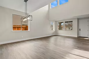 3602 Oakridge Dr, Sparks, NV 89436 - Photo 5