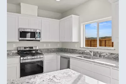 2555 Emerson Circle, Fernley, NV 89408 - Photo 19